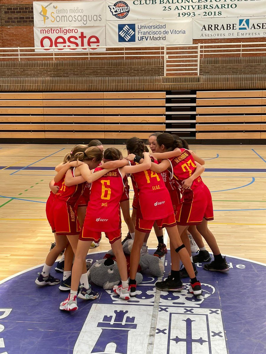 cbalcobendas's tweet photo. #CanteraCBA
El #InfBFem gana 47-50 contra @cbpozuelo en un partido muy ajustado.
¡Enhorabuena chicas!
#SienteElGranate #FamiliaCBA https://t.co/NF33gVOfMm