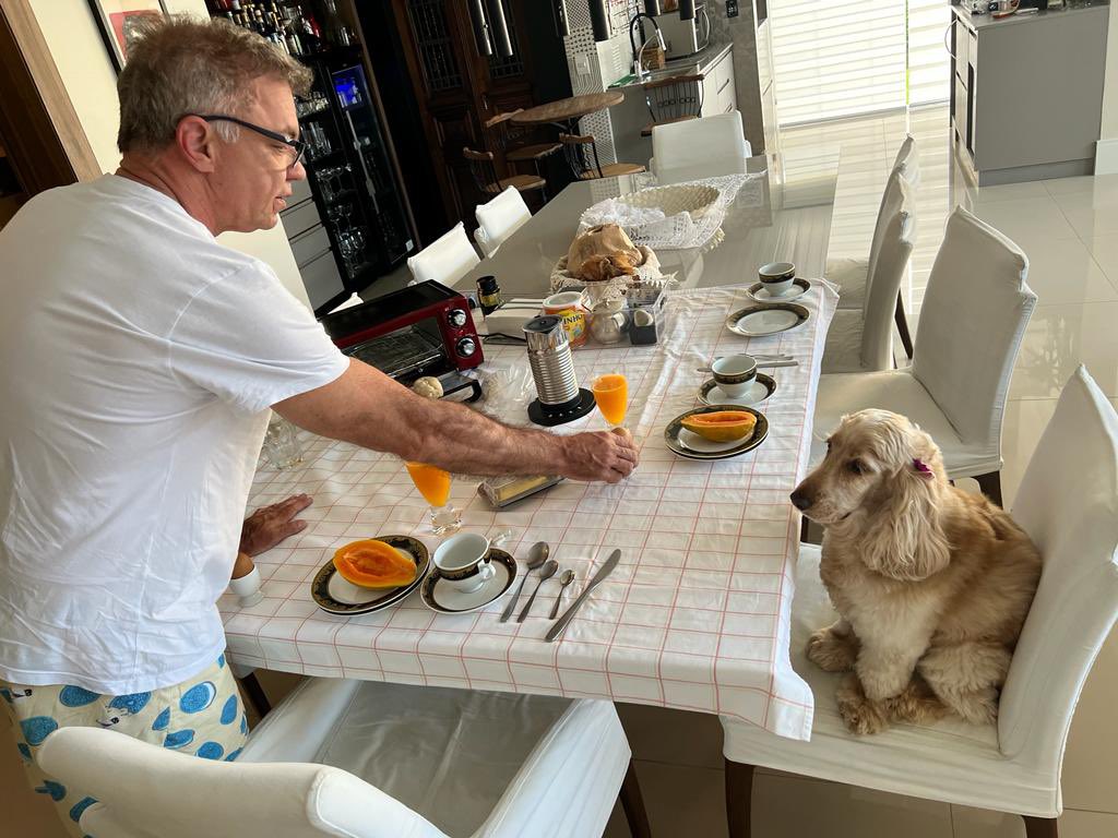 É hoje o dia, Maya. Esse nosso café sempre me trouxe sorte 🙏🏻