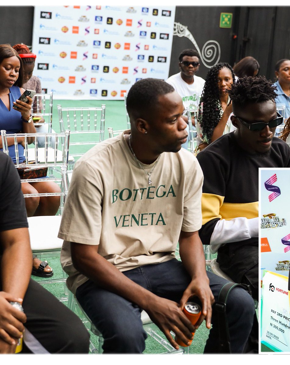 fortuneflipent's tweet photo. It was a glorious event at the announcement and presentation of the prices to the winners of the #OpenYourFortune Music Competition 
Congratulations again to our winners 
🏆 @ayomeekun
🥇@MollyBoyMusic 
🏅 @skizzymogul 
Thanks to our item supporters @auxellmusical 
@onerpmafric https://t.co/RO47d7uG2l