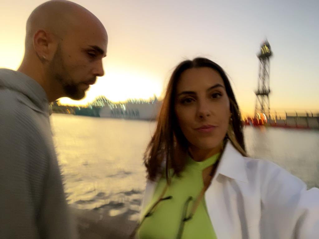 ZPU's tweet photo. ‘Borraría lo aprendido por un poco de lo que no sé’.

#VolverAEmpezar @lauranorte 🤍 #FaseREM #lobuenoesenemigodelomejor https://t.co/5QxWWzsXsB
