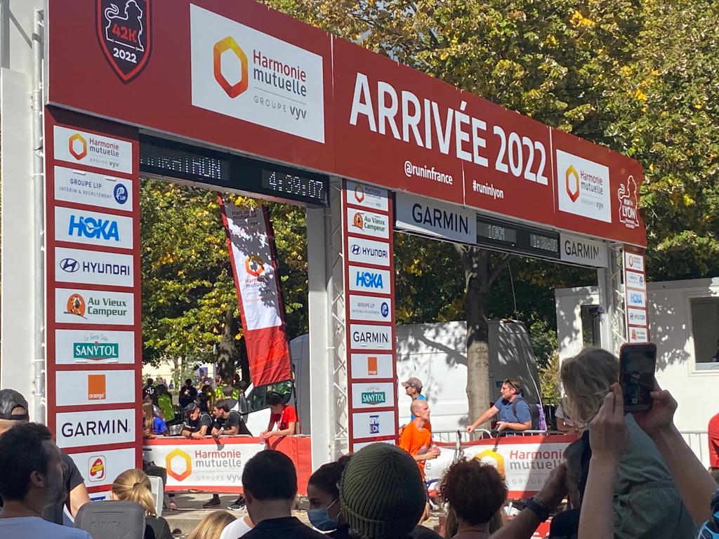 AzemardSandrine's tweet photo. Un grand 🙏 à la Team @ConnectGares d’être venue en force 💪pour courir sous nos couleurs au @RunIn #Lyon ! 
C’est un moment de partage et de convivialité pour cette édition 2022 ! 
👏 à toutes les coureuses et coureurs #SNCF pour cette belle énergie déployée durant la course 🏃‍♀️! https://t.co/UBx4MvUm4k