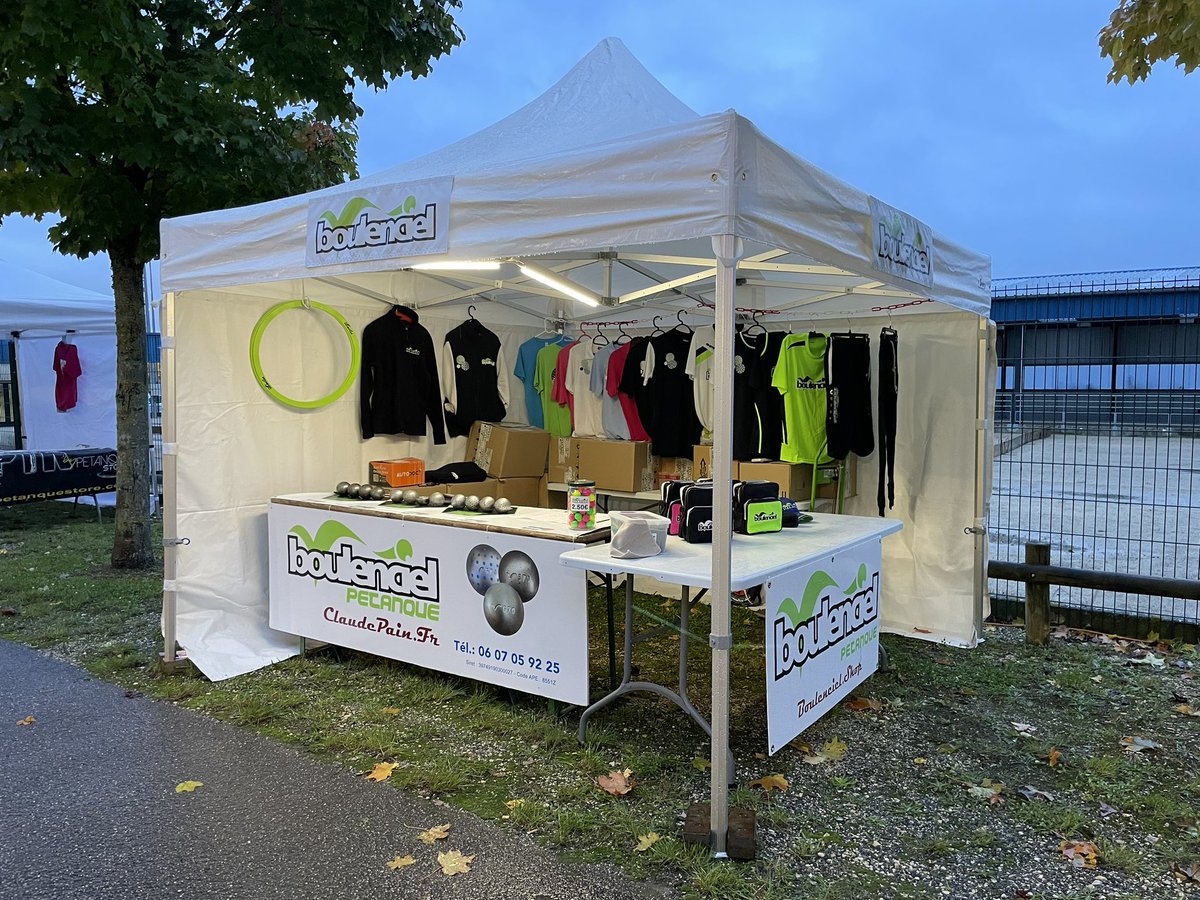 claudepainF3's tweet photo. Stand Boulenciel à Bourges https://t.co/hVGqbu5nr4