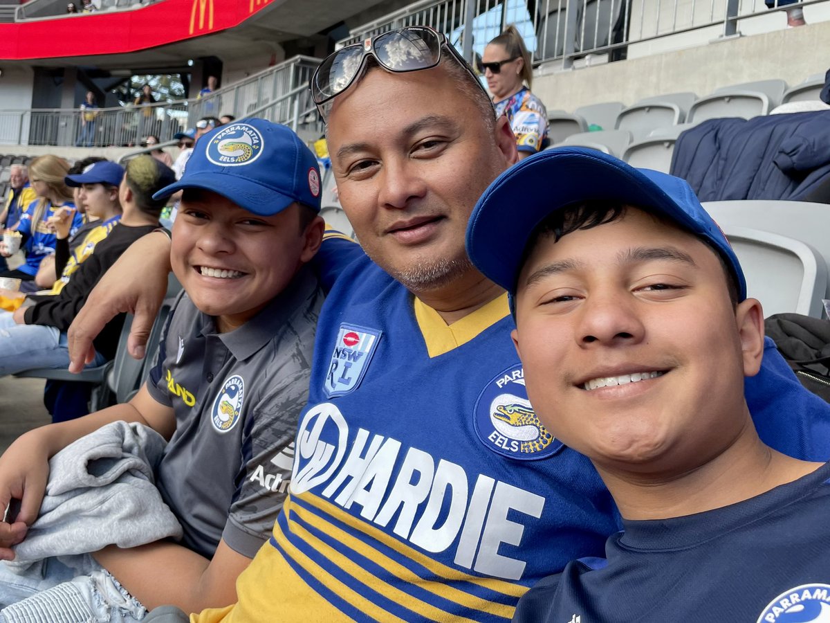 reynery03's tweet photo. Hope to celebrate a GF win with my boys tonight. Praying it’s our year. 💙💛 https://t.co/hBFgle8r0w