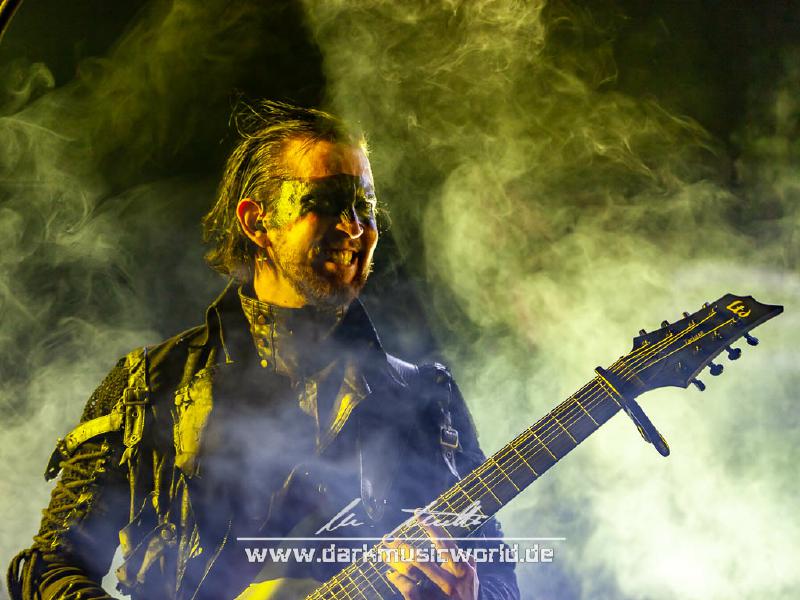 DarkMusicWorld's tweet photo. Erdling - Volle Kraft Voraus 2022
Weitere Bilder vom Auftritt findet ihr unter:
https://t.co/a5HnkY5152
#erdling #erdlingband #ndh #darkrock #darkmetal #vollekraftvorausfestival #vkvfestival #ratiopharmarena #neuulm #konzertfotos https://t.co/3nqWOdmQ0Z