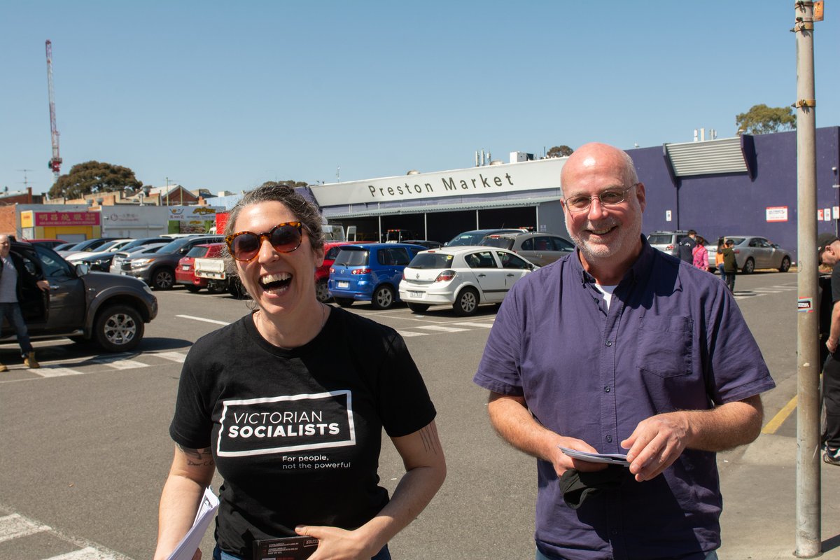 JeromeSmallVS's tweet photo. We were leafleting the Preston Markets today. Plenty of outrage at the proposal from the billionaire owners – to destroy the current site, replace it with a cramped, expensive shopping centre, and build a bunch of tower blocks – and make themselves another billion in the process. https://t.co/E8DReT35OB