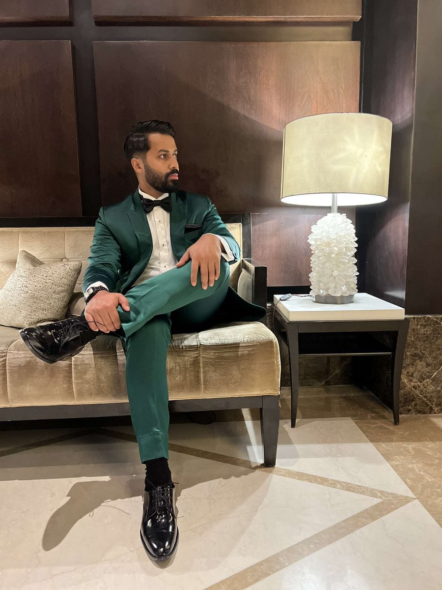 اناقة داخلية وخارجية💚🖤

<a href="/BakhshYaser/">Yaser Bakhsh</a>