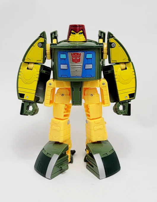 レガシーのコスモスです。G1で一番好きなキャラなので手に入れられるのを心待ちしていました。イメージ通りの際限度で愛嬌もあり格好いいです!UFOモードも最高です!好きなキャラ補正もありますが全体的にも完成度高いと思います 
