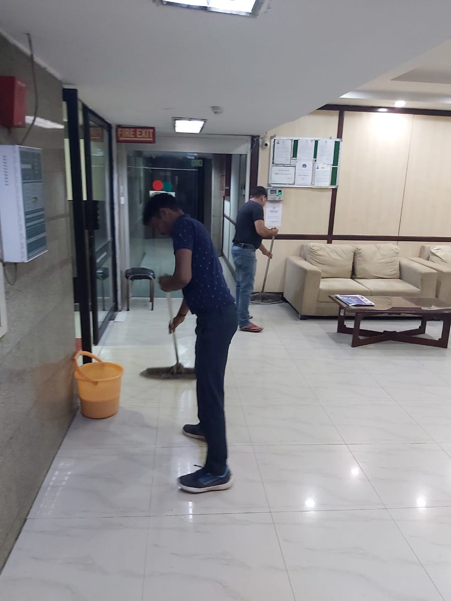 PetroleumMin's tweet photo. Intense cleanliness drive at Petroleum Planning & Analysis Cell #PPAC office premises as part of #SwachhataCampaign2 under the special campaign 2.0
#SpecialCampaign2 #GandhiJayanti #SwachhBharatMission2022 #CleanIndiaCampaign2022 #CleanIndia2.0 #MonthLongCampaign https://t.co/9LxQ2jzRKA