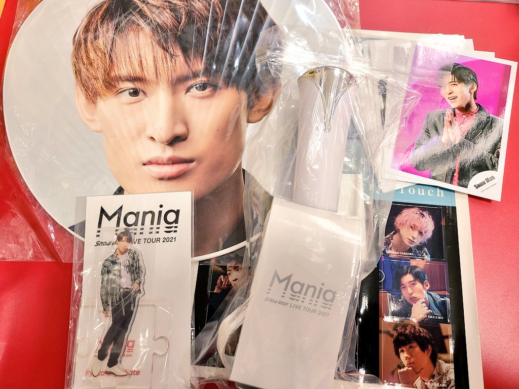 【#SnowMan】 ペンライトやうちわ等のグッズが入荷しました