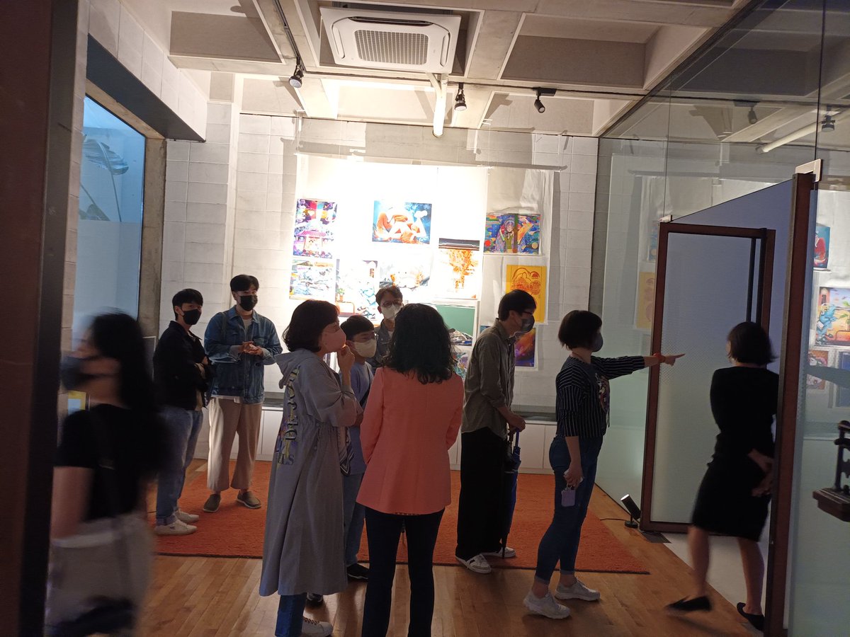 marian42na's tweet photo. #KNFT #모이소겔러리 전시회 마지막날까지 많은 분들이 찾아주고 계서서 너무 감사합니다. 18시40분까지 언제든 오세요. 많은 상품이 기다리고 있어요
#hello_web3 #bugcity #knftartist #nftcommunity #nftcollector #NFTCommunity #MariEnara #rhythmical_nft @bug4what https://t.co/CQCXMTD7Ng