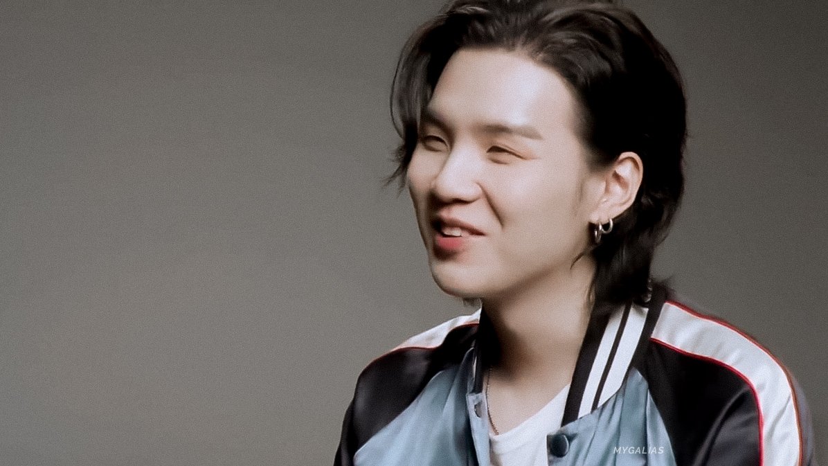 mygalias's tweet photo. 📸 happiness looks so good on you, love https://t.co/ojdS3NVlgR