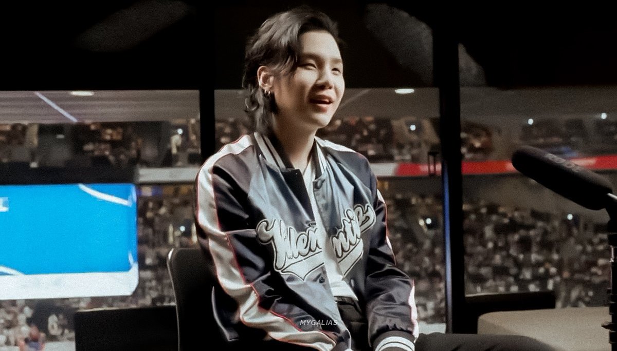 mygalias's tweet photo. 📸 happiness looks so good on you, love https://t.co/ojdS3NVlgR