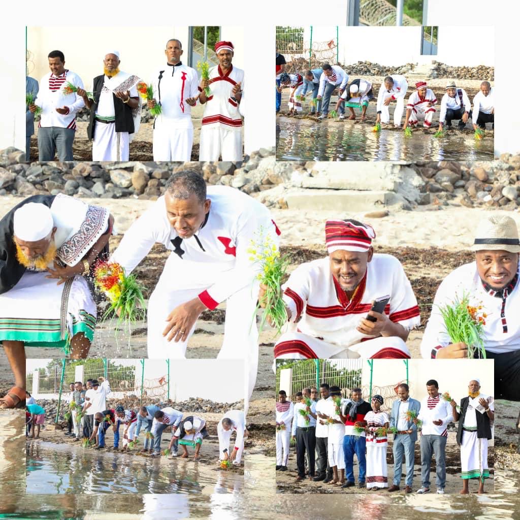 BerhanuTsegaye's tweet photo. We Celebrated #Irecha Colourfully in #Djibouti!
Ummata Oromoofi Lamiilleen keenya Jibuutiifi biyyoota biroo jiraattan hundi Baga Ayyaana Irreechaatiin Isin Gahe! Irechi Duudhaa sirna Gadaa, mallattoo nageenyaa, jaalalaafi tokkumaati!
Ayyaana Gaarii! Happy Irecha Festivity! https://t.co/A41ac87I9V