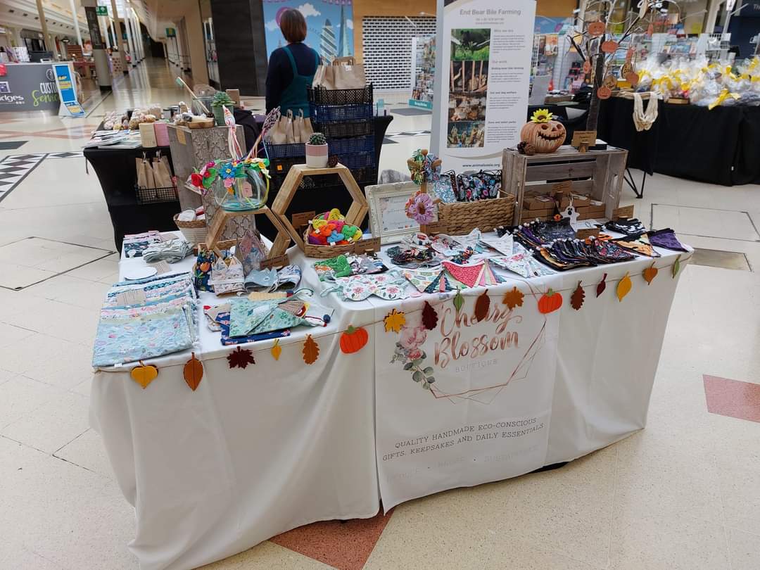 ClimateActionNE's tweet photo. It's Day 2 Eco Fest #WearSustainable and we're in The Bridges all day today. Pop in to say hi, meet the traders and find out what small steps you can take to make a difference #fortheplanet 🌏💚♻️🌻 https://t.co/YxubA9xSSq
#wearsustainable #OneSmallChange #GreatBigGreenWeek https://t.co/HQhEJq3IhP