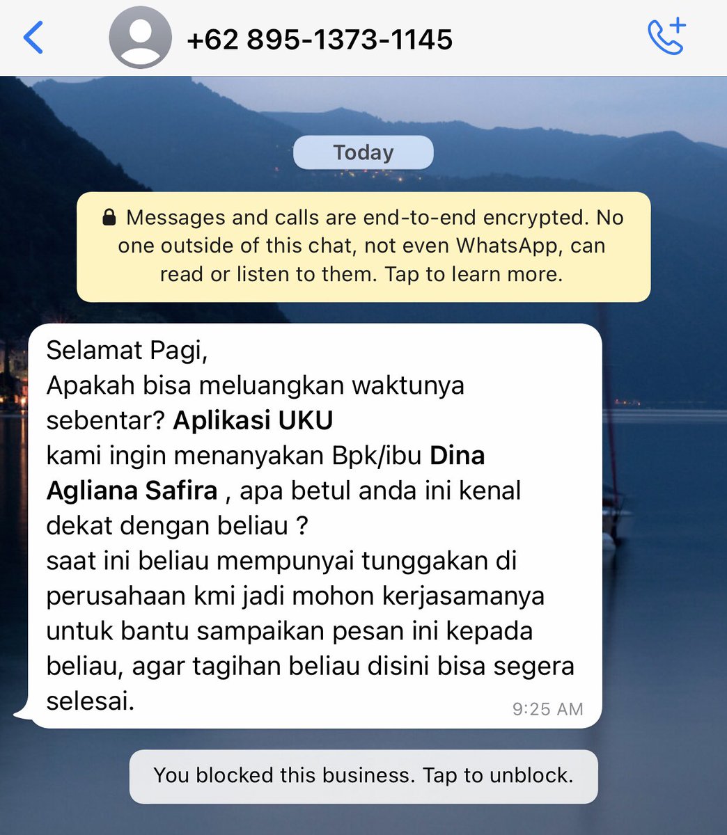 auroraalma's tweet photo. Curiga nomerku salah satu yang datanya bocor entah dari mana. Sering banget dapet spam dan dengan sabar ku block satu2. Tapi yang hari ini paling ngeganggu karena ada nama org lain dan soal pinjol. Penipuan macam apa lagi sih ini? https://t.co/mbpu9Ht8Ks