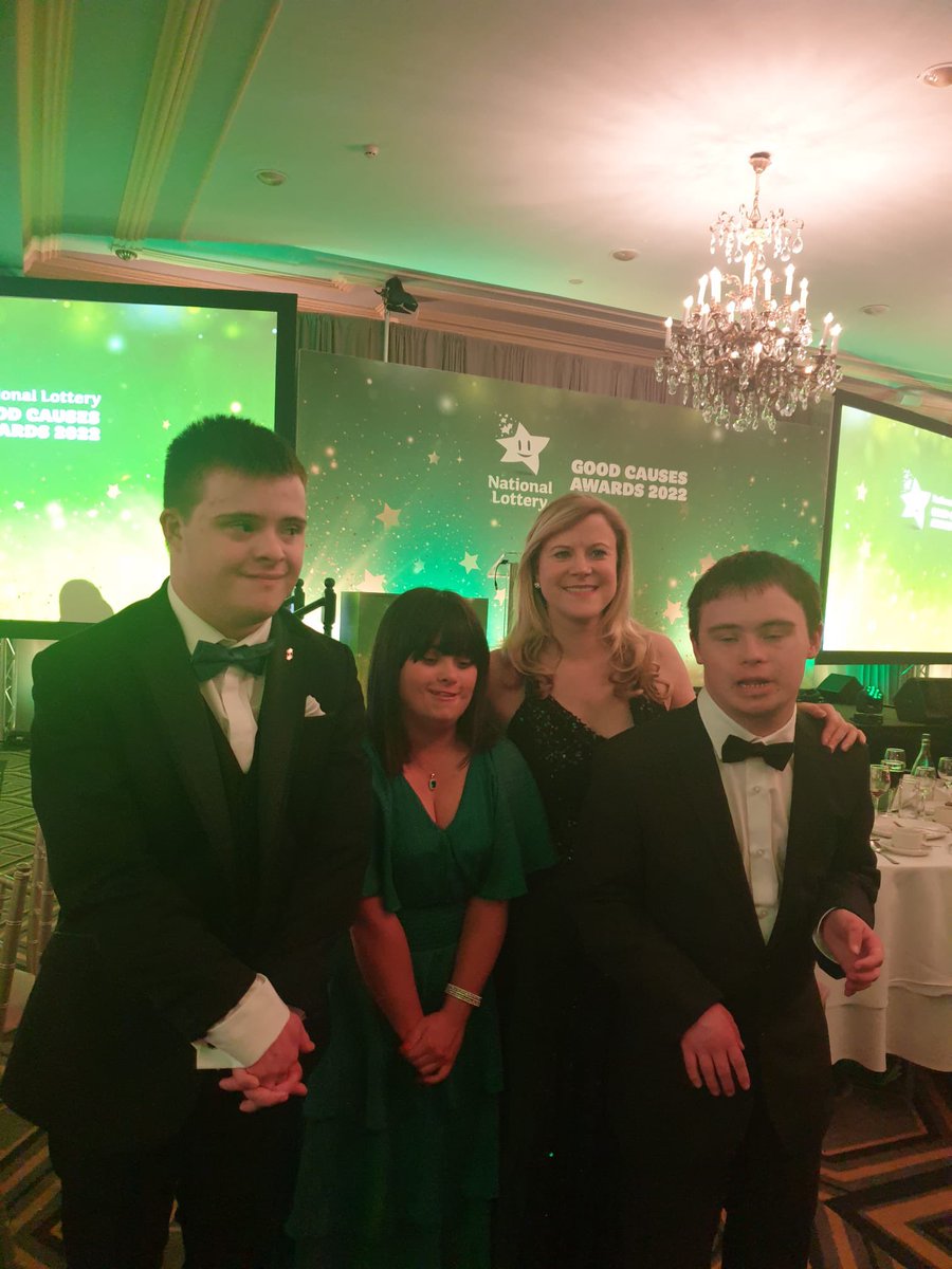 DSLimerick's tweet image. The DSL Youth Club might not have taken home the award last night but they had a fantastic night. And all of the celebrities wanted pictures with them! 

So proud of this group. An amazing achievement to get to the finals of @NationalLottery #GoodCausesAwards.