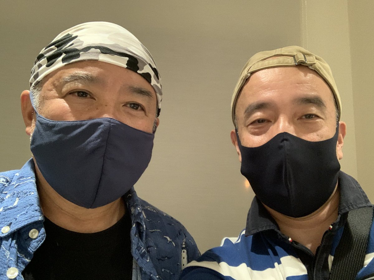 Tnabe88's tweet photo. 10月1日に東京都写真美術館のくじらびの再上映を観てきました。上映後、水中写真家中村征夫氏のアフタートークもくじら撮影の話でとても興味深いお話しが聞けました。10月14日までのようです。
#くじらびと https://t.co/H7YIqHGcNf
