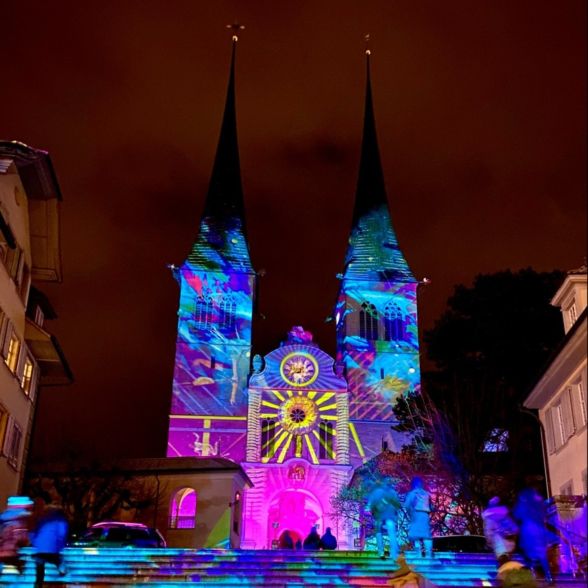 hslu's tweet photo. Die @stadtluzern feiert heute ihren Schutzpatron, den heiligen Leodegar. Der 2. Oktober gilt in #Luzern als Ruhetag. Geniessen Sie den Sonntag! #hslu #stleodegar https://t.co/xqyHnNSufV