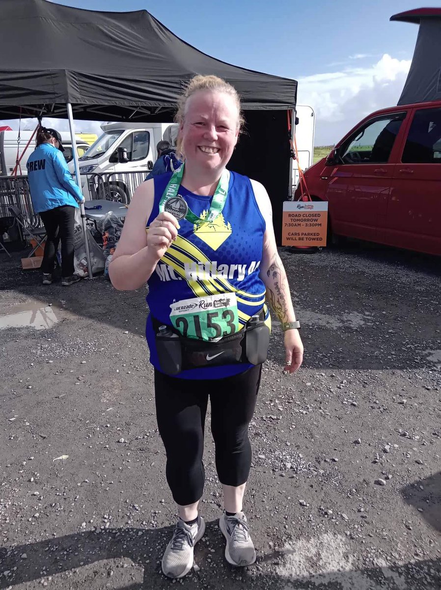 MtHillaryAC's tweet photo. These two @MtHillaryAC legends did us proud in Galway yesterday as they completed the #GalwayBay #HalfMarathon
(first Half Marathon for Aileen🎉)
Super running Janet & Aileen
#LookingGoodinBlue #Superstars https://t.co/YWW1TI8amV