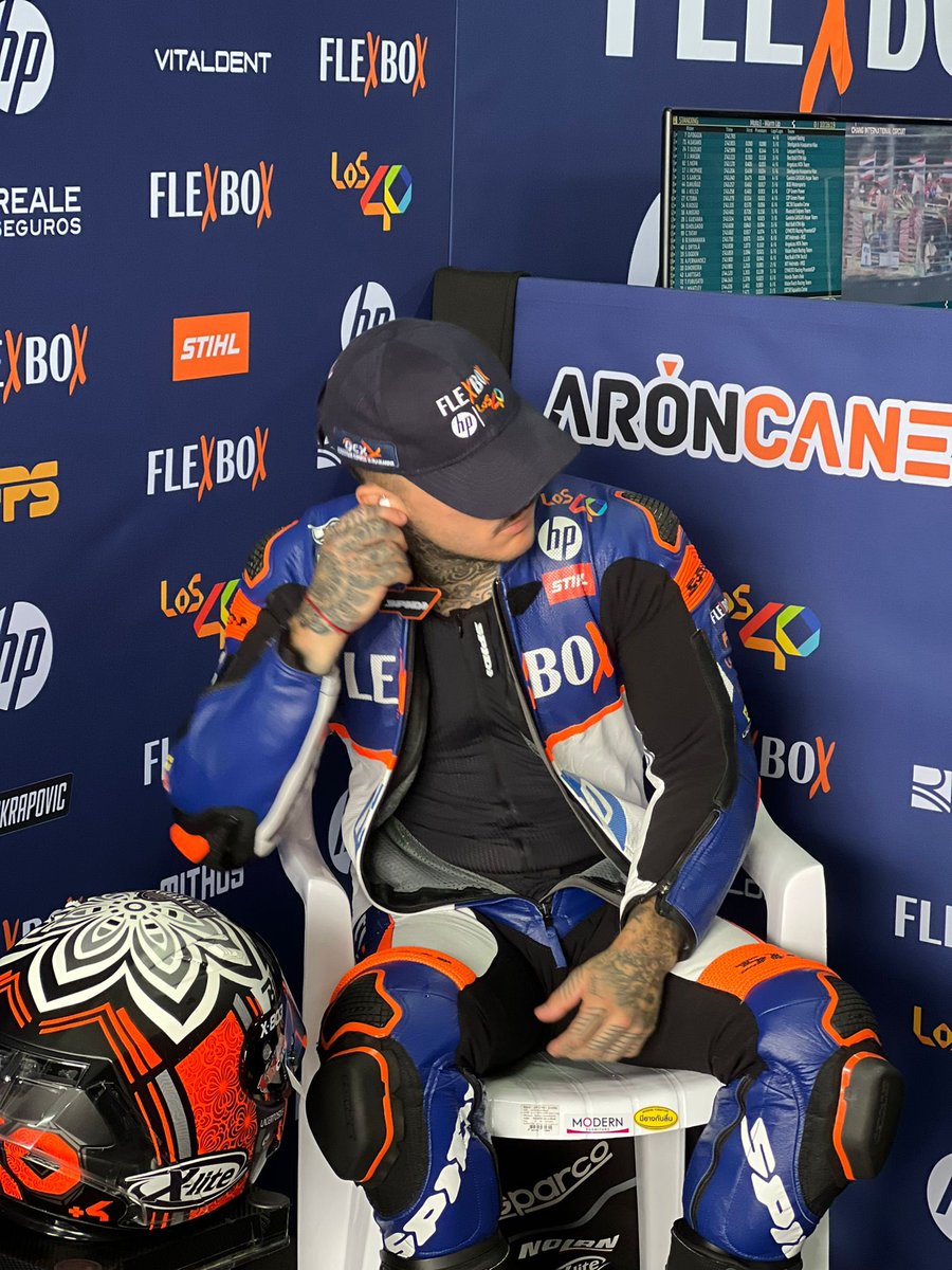 Carrera loquísima pero sumamos 8 podiums ya en el campeonato!!! Bravísimo #AronCanet 🙌🙌🙌 <a href="/pons_racing/">PONS Racing</a> <a href="/Los40/">LOS40</a>