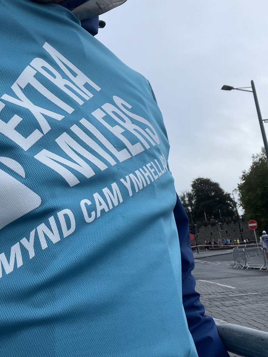 richdando78's tweet photo. This morning’s #flatlay for the @CardiffHalf 😂 ☂
🤞the worst of the 🌧 has past for all the runners, volunteers & supporters.
Pob lwc pawb
#ExtraMilers
#RunTheDiff https://t.co/1GAGWn1bT8