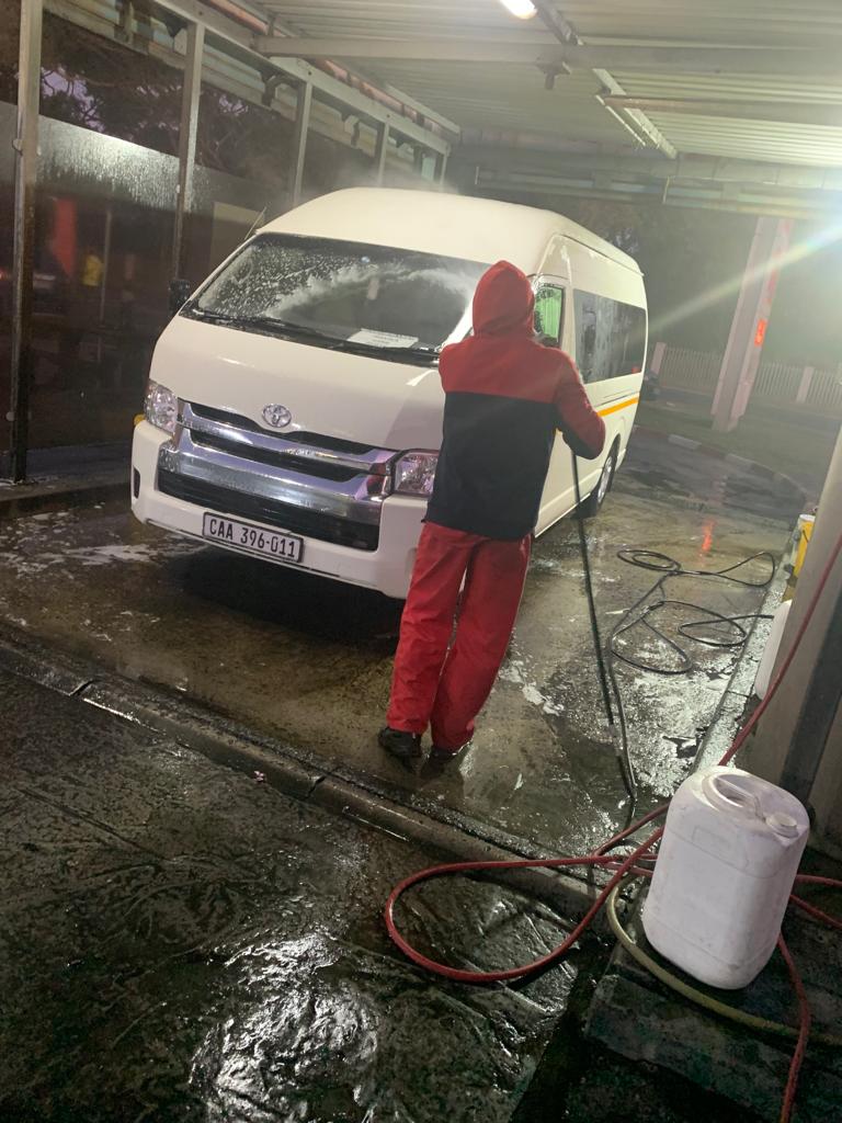 roadbuddyza's tweet photo. All in a day's work. And when it is all done, we need to ready ourselves for yet another day of redefining logistics...#RoadBuddyCharters https://t.co/c84PvcYKLj