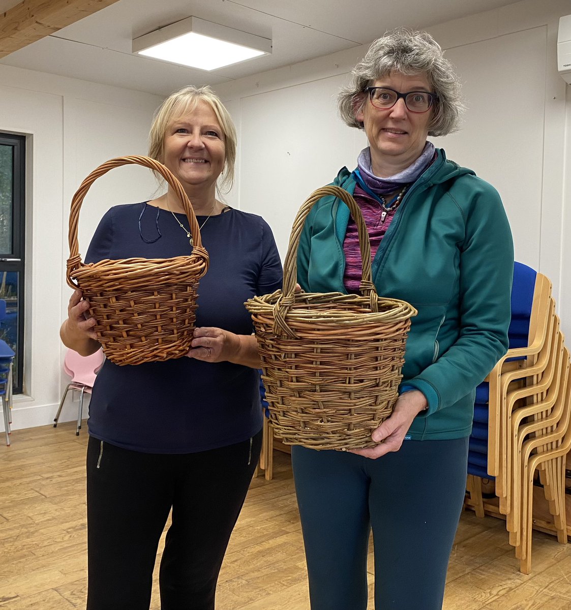 pv4uecopod's tweet photo. Some beautiful baskets created yesterday @pv4uecopod with Julie from Pip Cottage. Join us on October 15th to create bees, butterflies and dragonflies from willow. #lytham #willowweaving @pv4ulytham https://t.co/tH1Lo1IEQZ