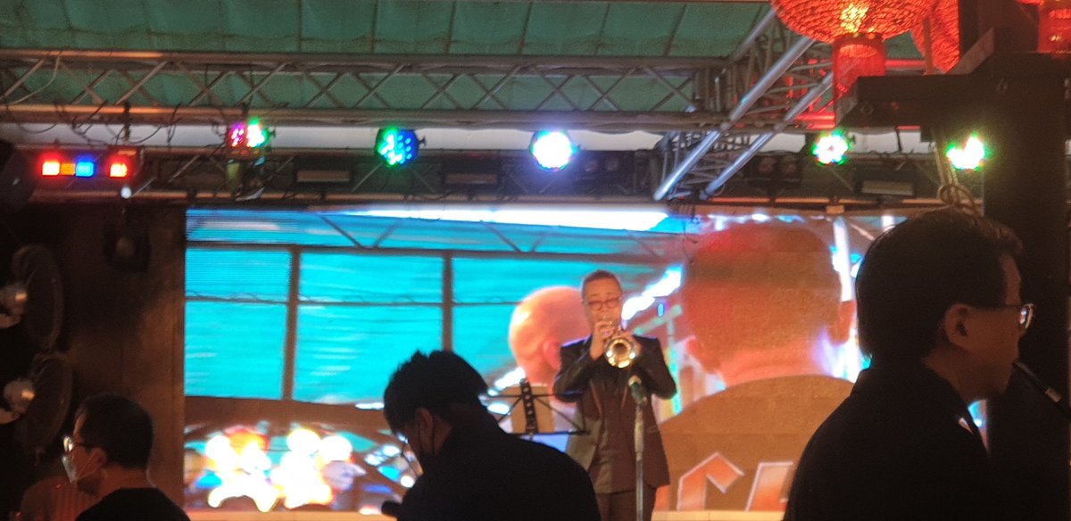 楽しい時間はあっという間に過ぎるもの…

お開きとなりました！
遠くからお越しいただいた皆様、本当にありがとう御座いました。
どうかお気をつけてお帰り下さい👋

またご縁がありましたらよろしくお願いいたします😊