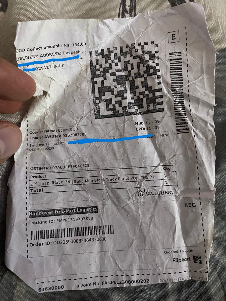 ShreejaTr1's tweet photo. @Flipkart  Scam 1: Almost all the claims have been rejected by Flipkart so far even after sharing valid video evidence. Our 4 counterfeit return claims on 30th Sept were rejected even after solid video evidence and proof of labels of other suppliers @jagograhakjago @walmartindia https://t.co/ZwNuGm1fL4