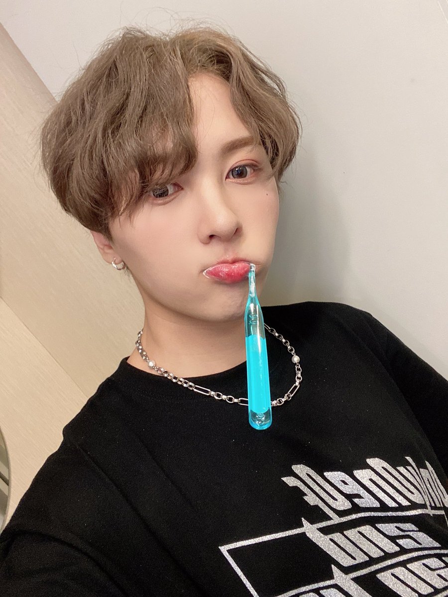 [221002] 🐥📸