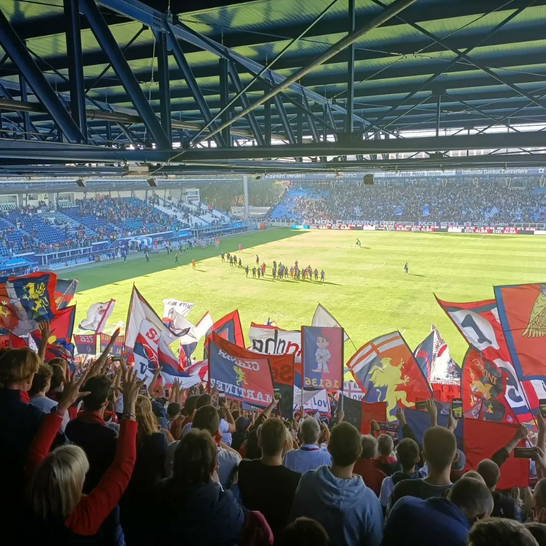 GenoanoAtipico's tweet photo. Una serie di immagini dallo stadio "Paolo Mazza" di Ferrara in occasione di #SpalGenoa (0-2) del 30/9/22 grazie alle amiche Marisa Raggio, Alessandra Mangini e all'amico Piero Bomba #ForzaMarche https://t.co/IbOGmPDyLi