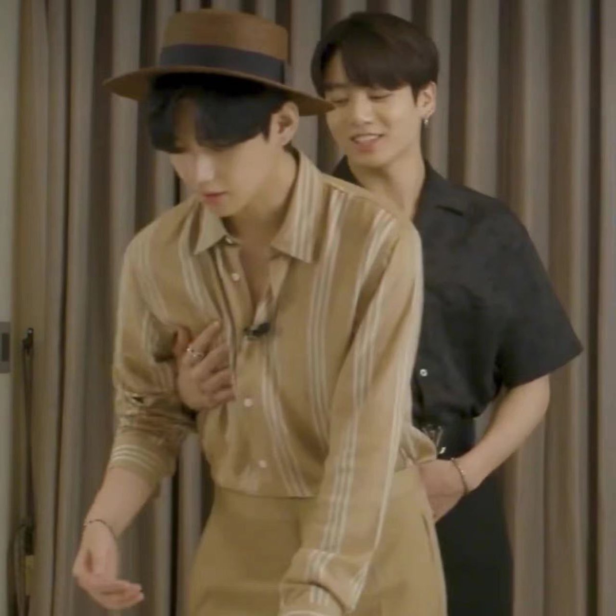 BUTTER_ on Twitter "🐻🐰sweet sweet💜💚kookv taekook kookvfanart taekookfanart"