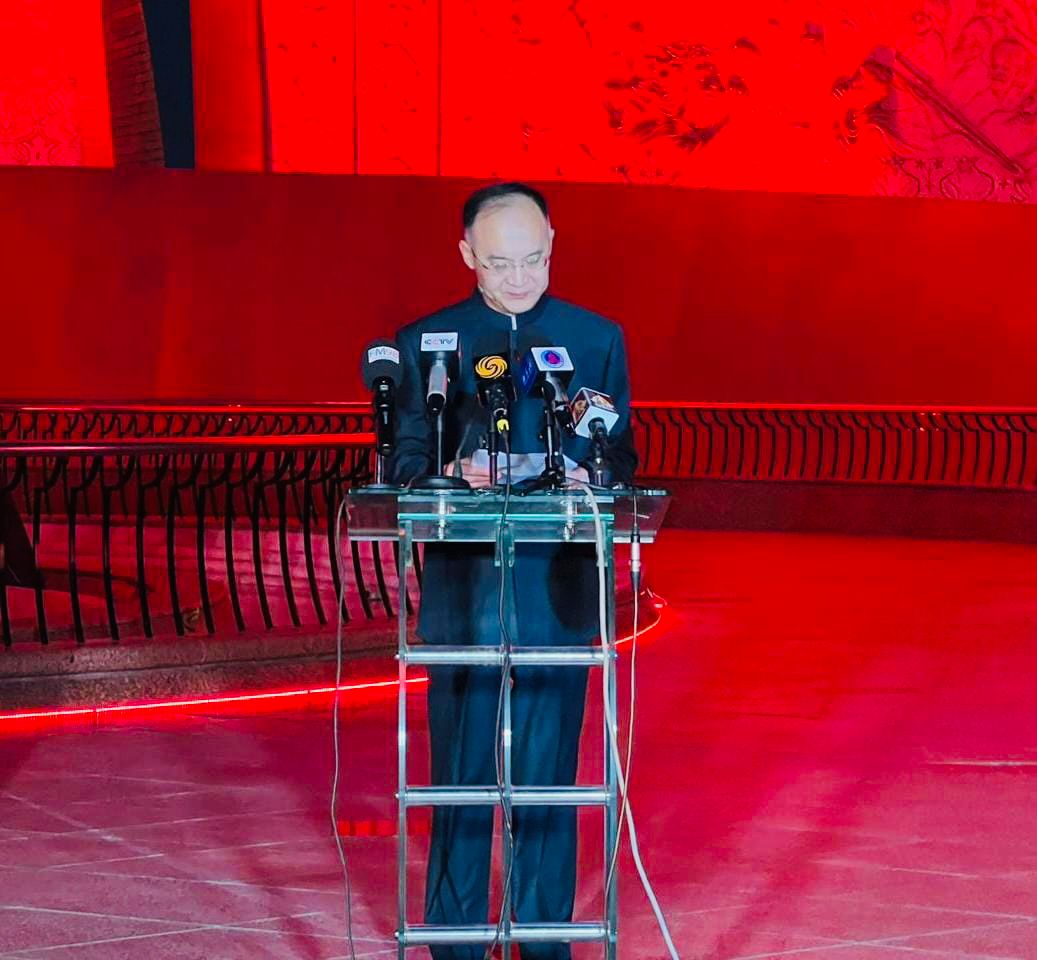 zhang_heqing's tweet photo. Amazing light show! First time in Pakistan! The national monument of Pakistan lit up for the National Day of the People's Republic of China. So proud of our unique friendship! 
Chin Pak Dosti Zindabad! @AmbNong @CathayPak https://t.co/9ecKfWCwJk