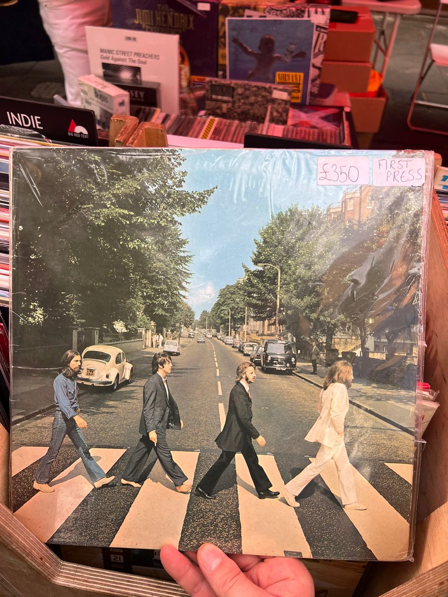 inigo_odriozola's tweet photo. #london #londoning #thebeatles @jrsenperena https://t.co/UzLViSWuCW