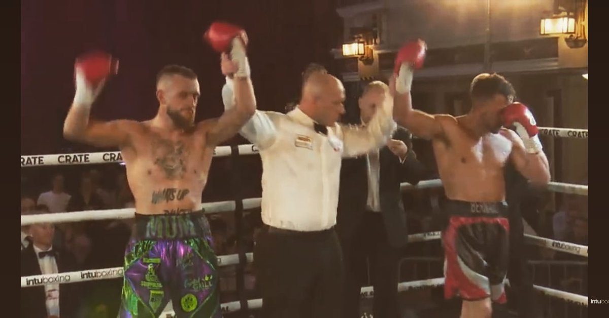 BenFieldsBoxing's tweet photo. What a night, what a fight 💯
Thankyou for messages of support and massive thankyou to those that made the journey to be there @brightstarboxing 💙
Little disheartened, thought I did enough to win the fight being honest, fight ended a draw. https://t.co/dTjhY7ZVOK