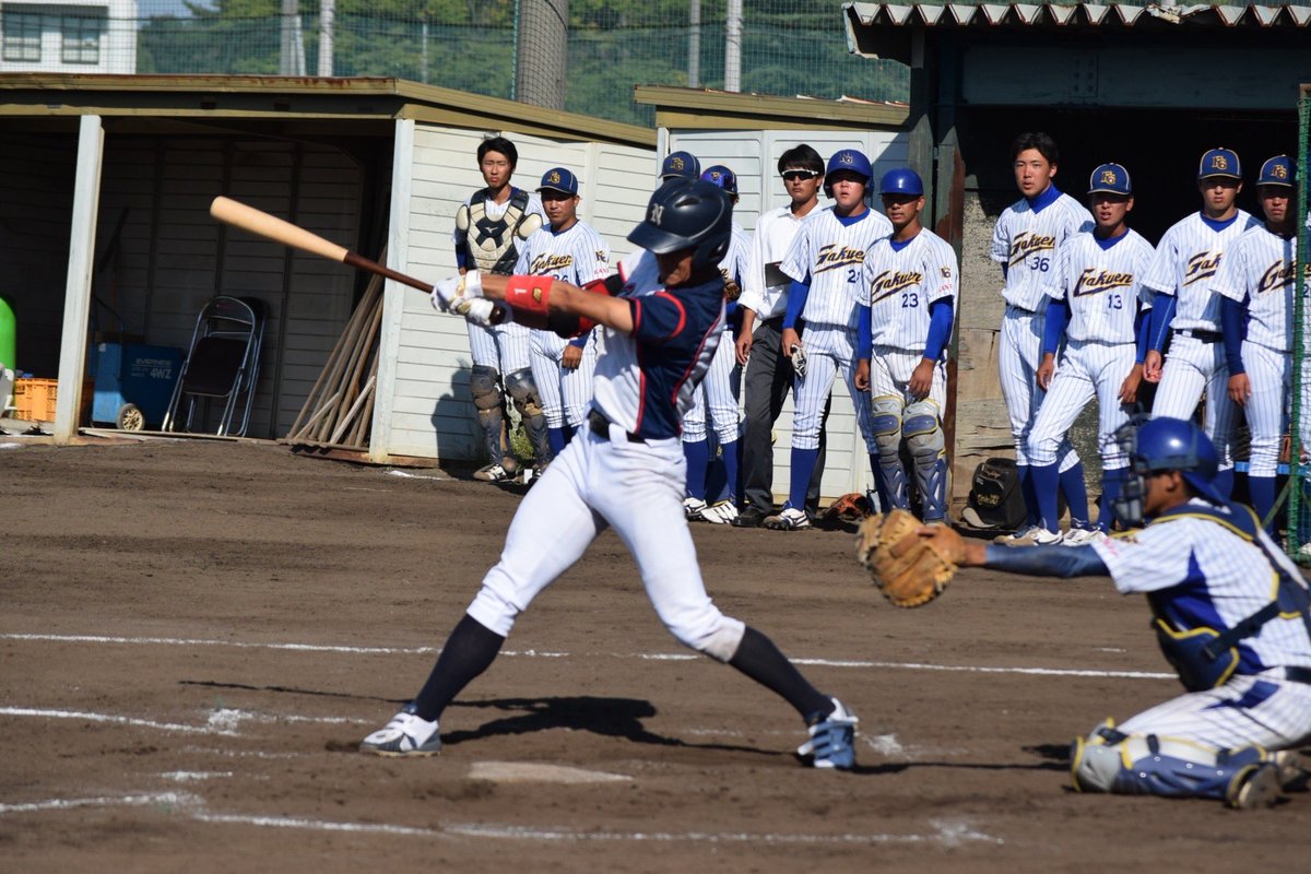 shindaiyakyubu's tweet photo. 秋季リーグ戦 対関東学園大学

新潟大学         000000001=1
関東学園大学 000000000=0

両チーム無得点のまま迎えた9回2アウトから豊田#4が右中間へ���塁打を放つと、続く有田#23が適時打を放ち貴重な一点をもぎとる。
投げては先発・丸山#11が気迫の投球で9回を投げ抜き自身初の完封勝利を収めた。 https://t.co/VK9AU2Wjtc
