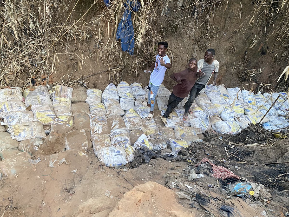 SNzalingo's tweet photo. La commune de Ngaliema dans le cœur, 

La vision de l’@ECiDeRDC , celle de bâtir un Congo libre, fort, digne et prospère; dans la tête ,

Nous y arriverons inch’Allah https://t.co/gpdug8q59K