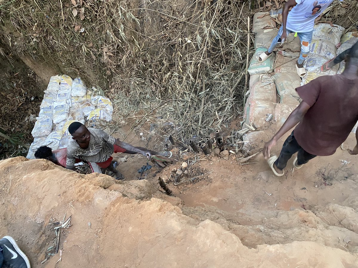 SNzalingo's tweet photo. La commune de Ngaliema dans le cœur, 

La vision de l’@ECiDeRDC , celle de bâtir un Congo libre, fort, digne et prospère; dans la tête ,

Nous y arriverons inch’Allah https://t.co/gpdug8q59K