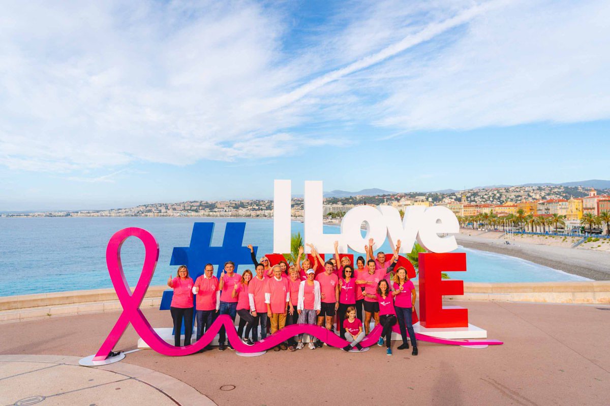 cestrosi's tweet photo. Aux côtés de @ProtBarbara pour encourager les coureuses et coureurs qui s’élancent ce matin dans le #JoggingRose, événement solidaire organisé par SOS Cancer du Sein pour sensibiliser à la lutte contre ce fléau. #OctobreRose https://t.co/5tKyG358Rx