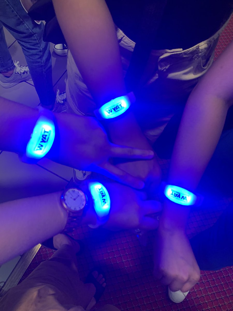 kenst4n's tweet photo. one for the core memories. 🫙💙 10/01/22 

WYAT TOUR IN CEBU
@SB19Official #SB19           
#WYATTourCebu https://t.co/PxIDnDcFVE