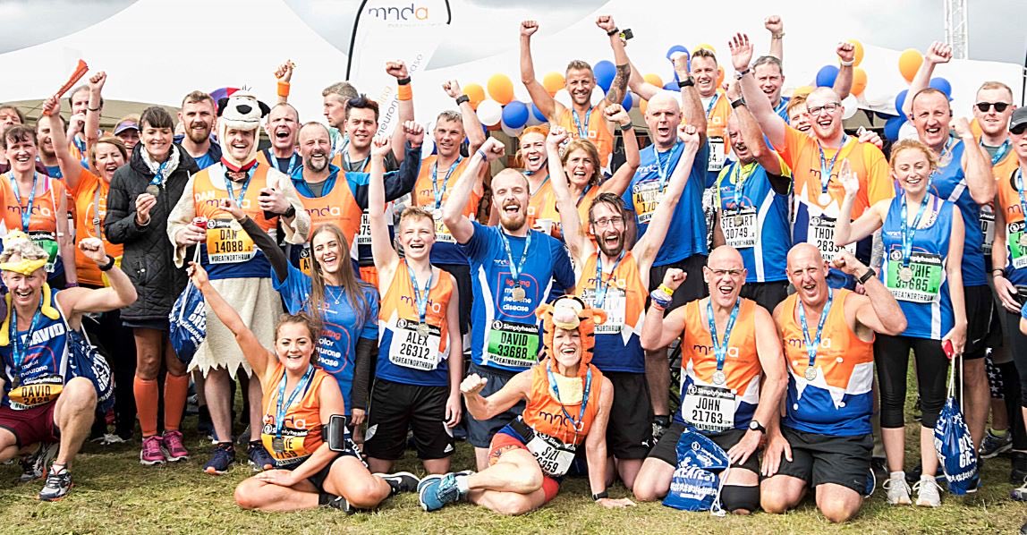 SimonEdmands's tweet photo. Good luck to all the amazing @mndassoc runners taking part in today’s #LondonMarathon - thank you for your fantastic support! 💙🧡
#TeamMND #RunMND #NoFinishLineUntilThereIsACure https://t.co/KkqyC4fMUX