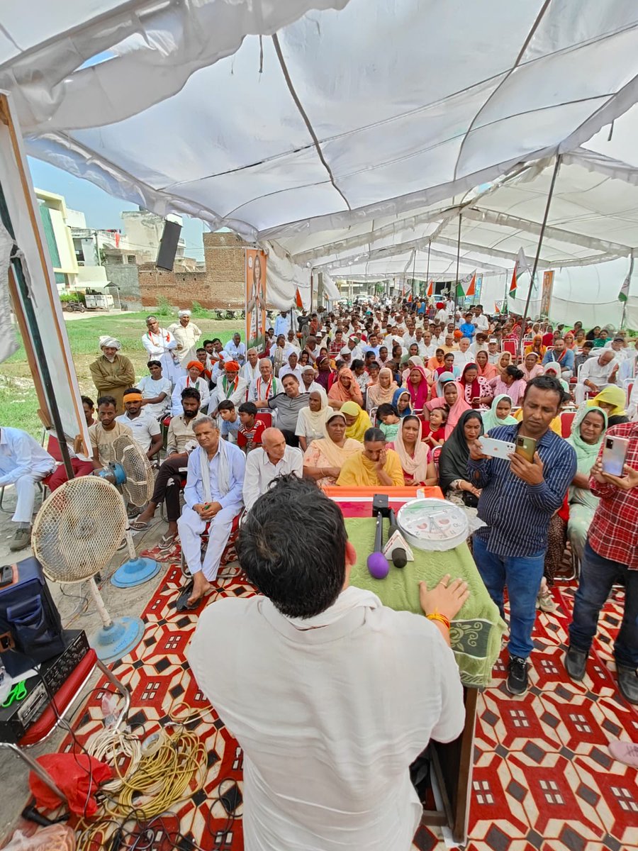 हरियाणा में <a href="/NCPspeaks/">Nationalist Congress Party - Sharadchandra Pawar</a> का कारवां आगे बढ़ रहा है, इसी क्रम में आज असंध में कार्यालय का शुभारंभ हुआ.इस दौरान हरियाणा अध्यक्ष श्री वीरेंद्र मराठा जी, हरियाणा की पर्यवेक्षक <a href="/DoohanSonia/">Sonia Doohan</a> जी और दिल्ली के प्रदेश अध्यक्ष श्री <a href="/yoganandshastri/">Dr. Yoganand Shastri</a> जी समेत बड़ी संख्या में कार्यकर्ता मौजूद रहे.