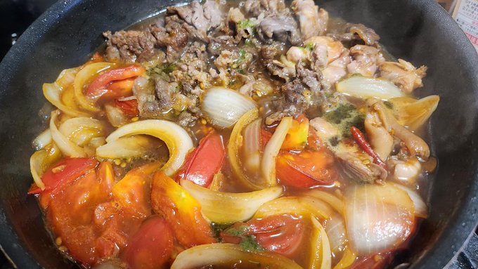 ゆるキャン△で作ってたトマトすき焼き作ったよ 