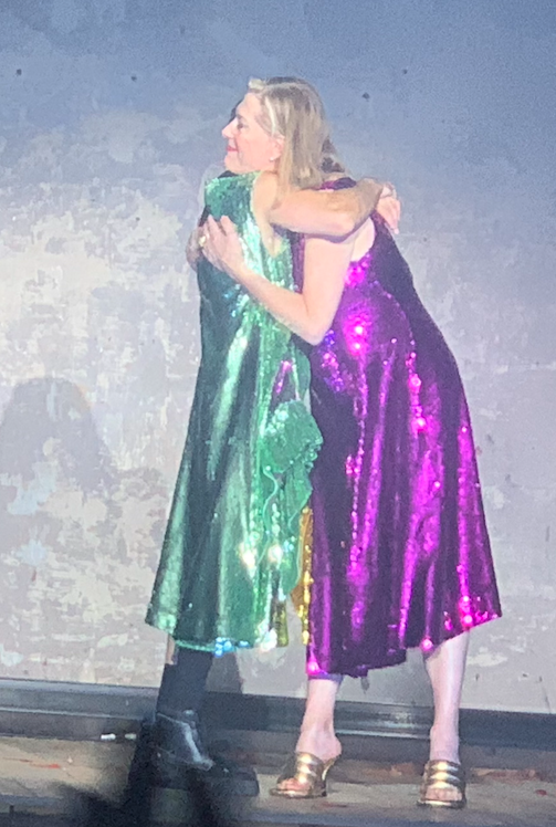 I saw ANTHONY ROTH COSTANZO @A_R_Costanzo & JUSTIN VIVIAN BOND @mxjustinVbond celebration of their own friendship and queer culture ONLY AN OCTAVE APART at @WiltonMusicHall last night: it is tender, surprising and at times deeply moving, too.