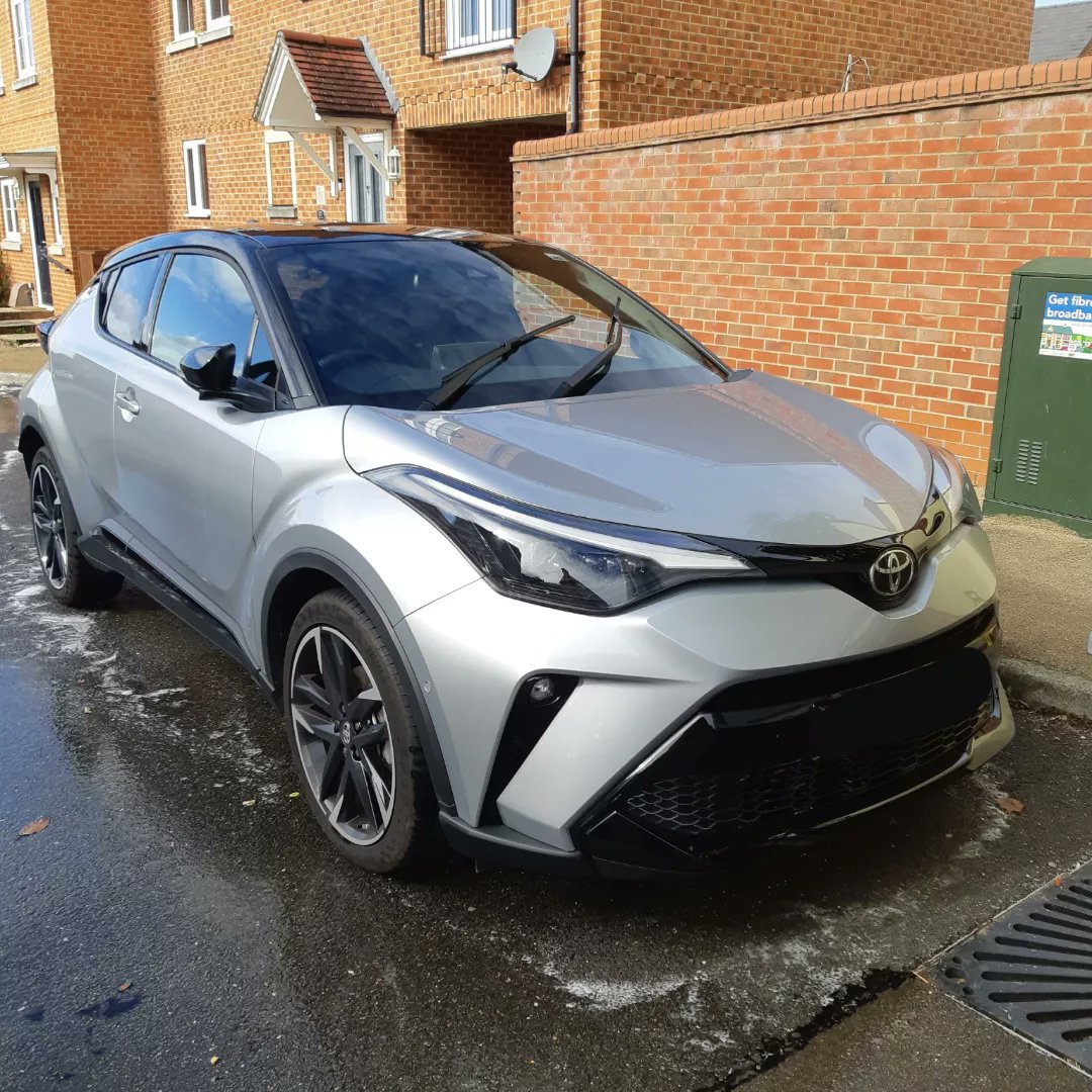 ChrisWilmott's tweet photo. Two jobs from yesterday.

Don't forget, I am offering 10% off all services for October bookings! I have availability from the 5th onwards!!

#wilmottvaleting https://t.co/V8xYIS7hK1