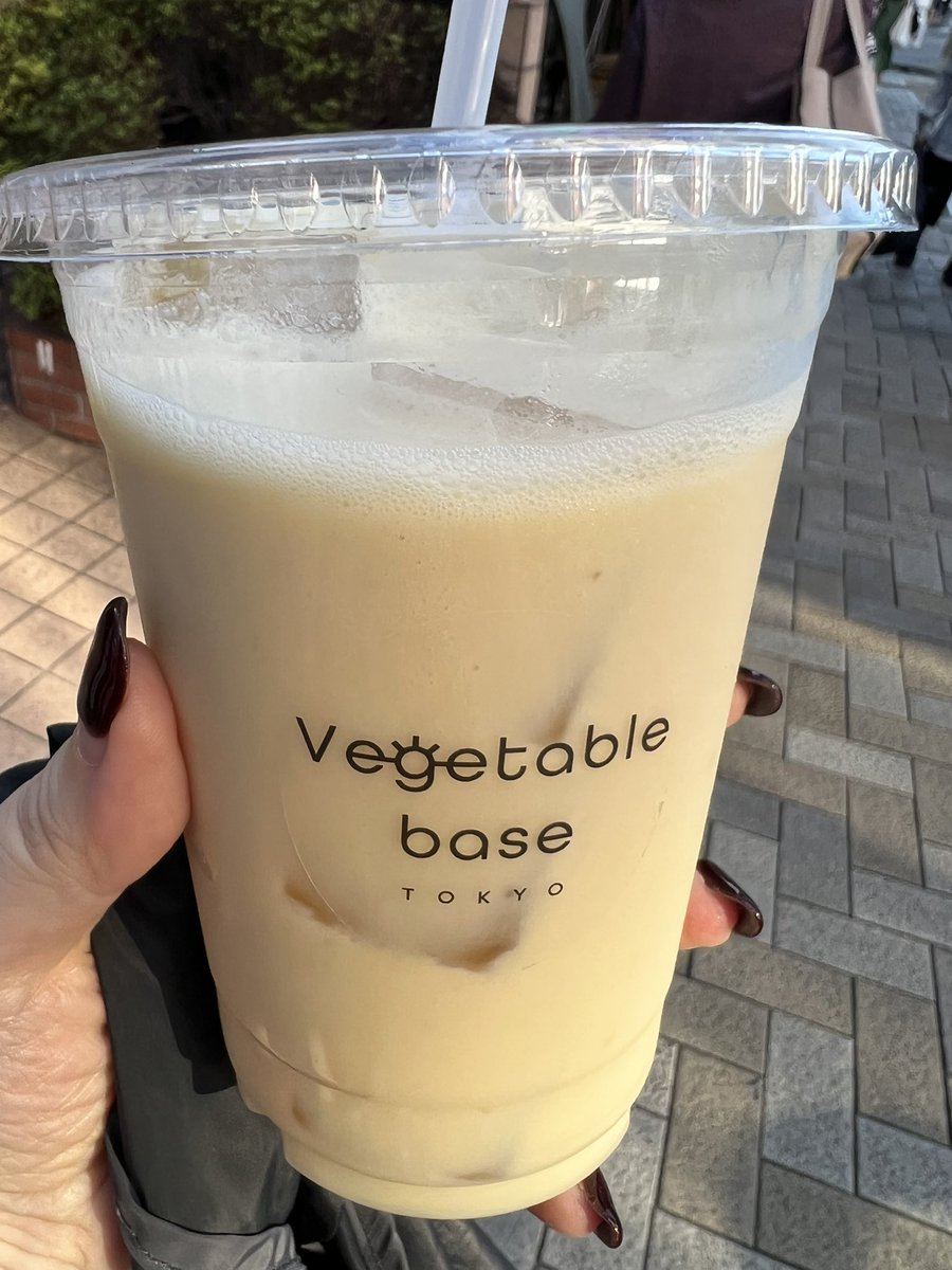 Larathestar2020's tweet photo. 贅沢の結果1
バナナジュース
ミックスポキサラダ
#vegetablebase https://t.co/1vMYgGRmQE