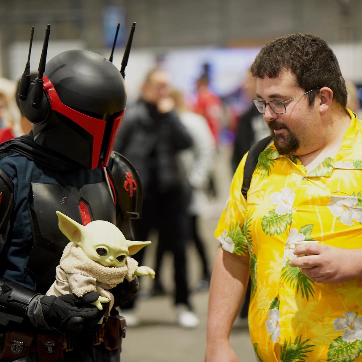 GeekDaysShow's tweet photo. Deuxième jour des Geek Days Brest ! Vous êtes chauds ?! 🔥 @VirginRadiofr #geekdays #brest #Cosplay #Jeuxvideo #Manga #Geek #convention #salongeek #universgeek #comics #cinéma https://t.co/FL0Mwgicdg