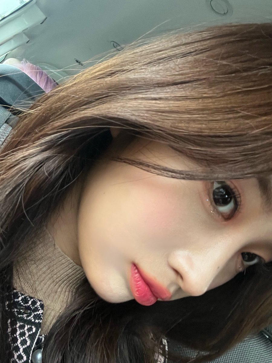 sihyeonpic's tweet photo. weverse update https://t.co/6xa1C5PNxN