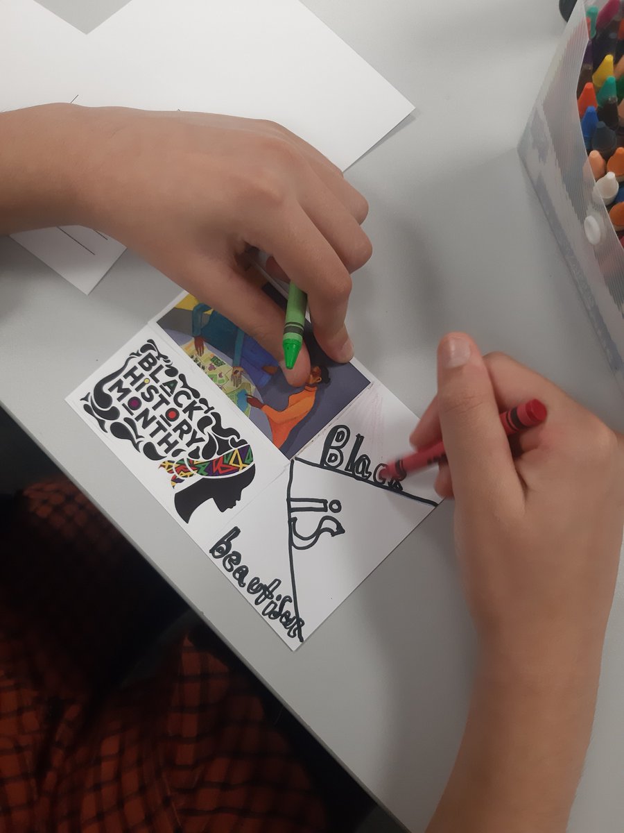 tramosekongoart's tweet photo. Longsight Library Fun Palace - Black History Month creative postcards workshop for families. 01/10/22
#bhm #blackartist #blackart #blackhistory #blackhistorymonth #BHM2022 #Longsight #manchester #manchesterlibraries #ouryear2022 #longsightlibrary #tinaramosekongo #2022ouryear https://t.co/l6vDU09p3J