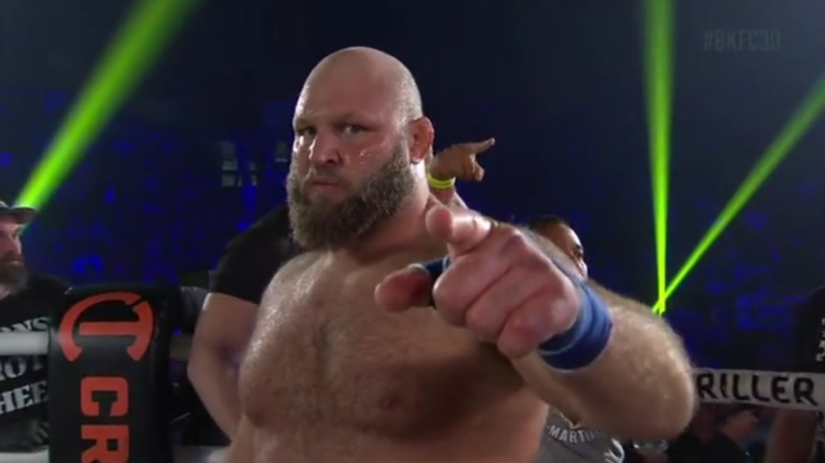 DaKontradiction's tweet photo. Been a fan of Ben Rothwell since IFL, glad to see he's still flatlining people in BKFC now #BKFC30 https://t.co/phEmpEBvqC